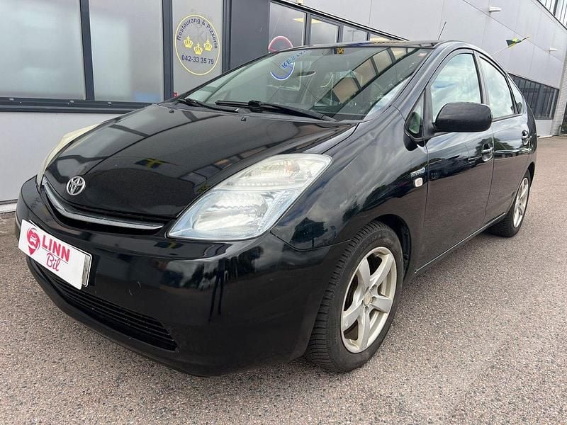 Svart Begagnad 2006 Toyota Prius Halvkombi | 37 999 kr (Marknadspris) - Bild 1/4