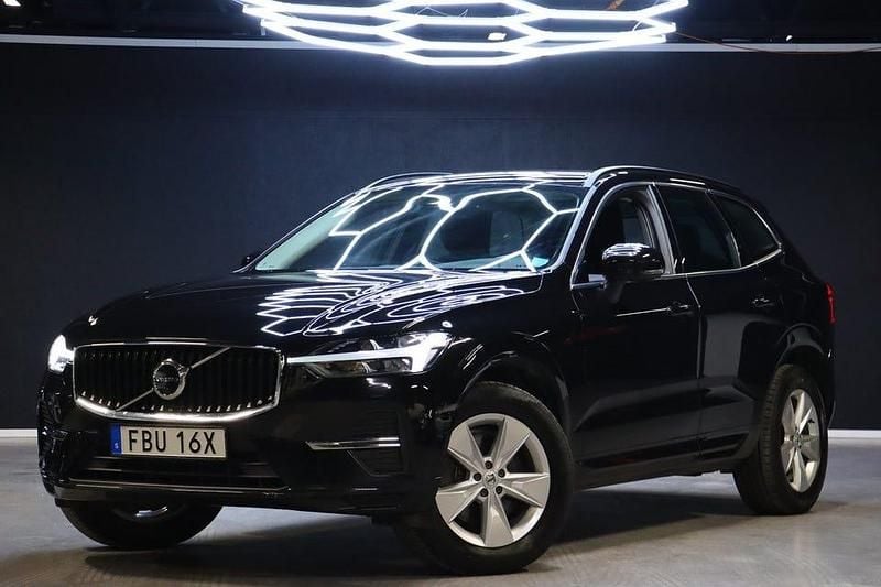 Svart Begagnad 2022 Volvo XC60 Momentum SUV | 339 900 kr (Bra pris) - Bild 1/4