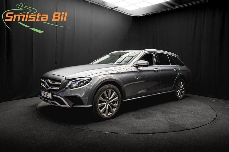 Grå Begagnad 2018 Mercedes E220 Kombi | 309 800 kr (Marknadspris) - Bild 1/3