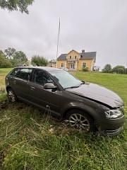 Grå Begagnad 2011 Audi A3 Sportback Attraction Halvkombi | 15 000 kr (Superpris) - Bild 1/1