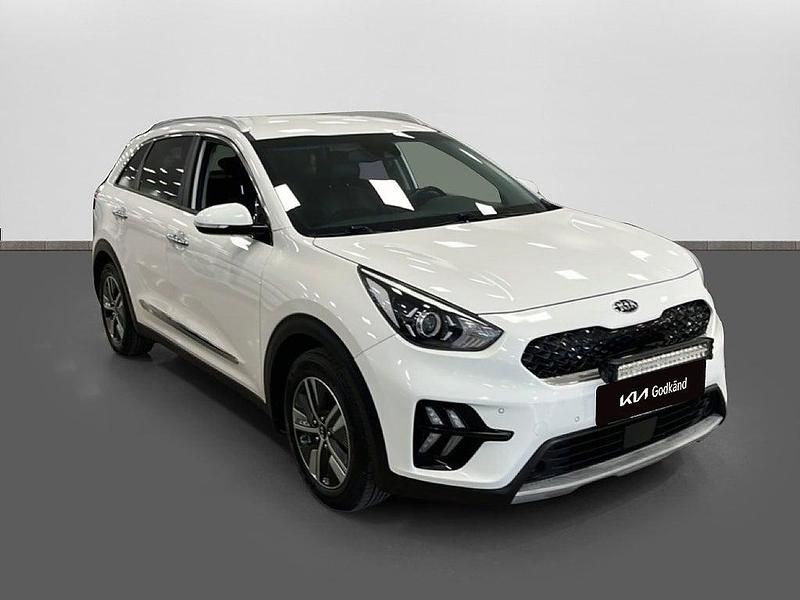 Begagnad Kia Niro Advance 141 HK (103 kW) 2020 Vit SUV