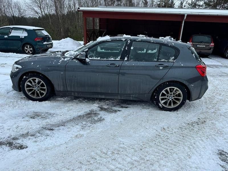 Begagnad BMW 118 136 HK (100 kW) 2019 Halvkombi