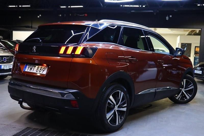 Begagnad Peugeot 3008 Allure 131 HK (96 kW) 2017 Mörkbrun (brun) SUV