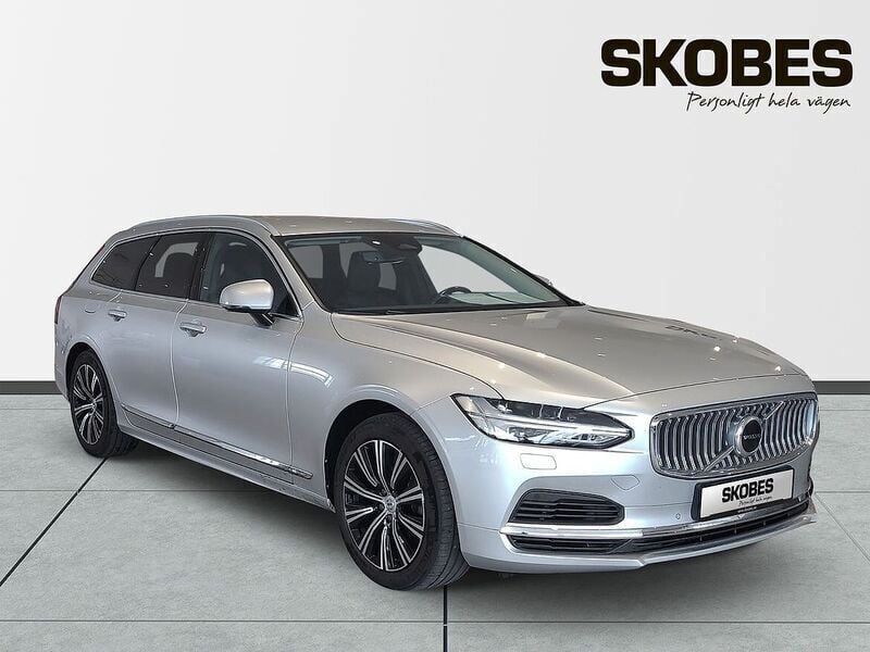 Silver Begagnad 2022 Volvo V90 Kombi | 339 900 kr (Marknadspris) - Bild 1/3