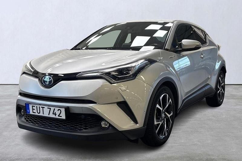 Silver Begagnad 2017 Toyota C-HR SUV | 209 500 kr (Marknadspris) - Bild 1/4