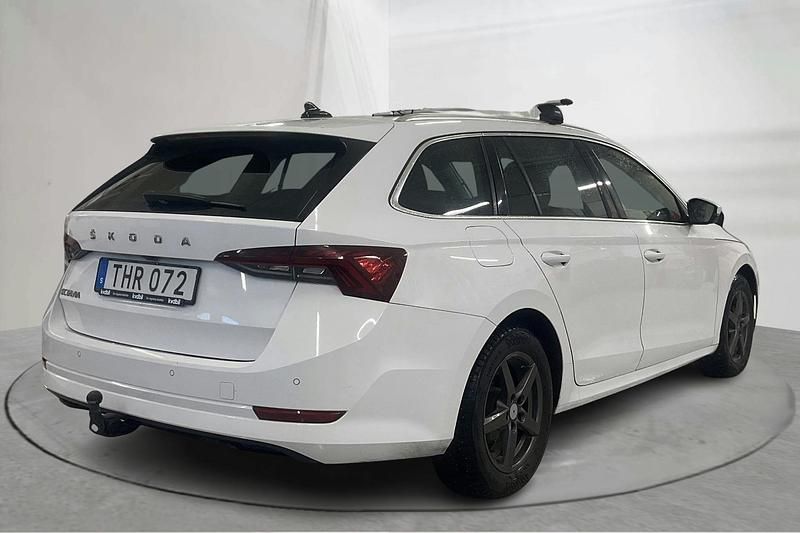 Begagnad Skoda Octavia 116 HK (85 kW) 2022 Vit Kombi