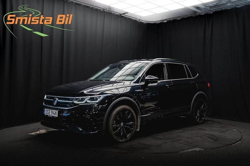 Svart Begagnad 2022 VW Tiguan Allspace R-line SUV | 418 900 kr (Lite dyr) - Bild 1/3