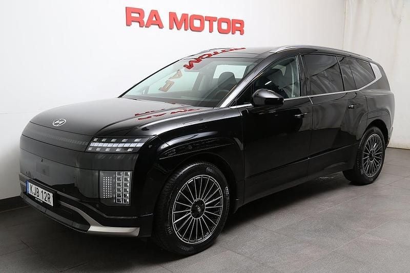Svart Ny 2026 Hyundai Ioniq 9 SUV | 849 900 kr - Bild 1/4