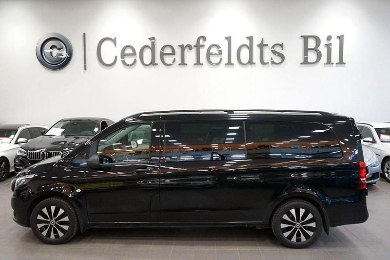 Svart Begagnad 2019 Mercedes Vito Minibuss | 299 900 kr (Bra pris) - Bild 1/4