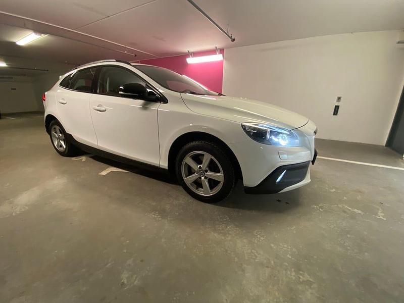 Begagnad Volvo V40 CC 190 HK (139 kW) 2015 Kombi
