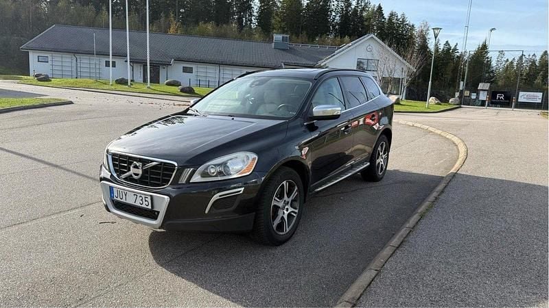 Svart Begagnad 2013 Volvo XC60 Momentum SUV | 119 000 kr (Superpris) - Bild 1/4