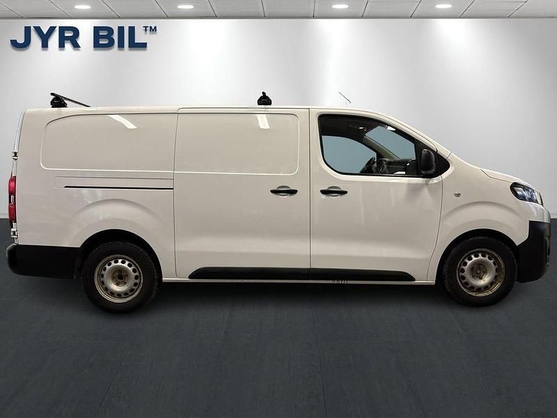 Begagnad Citroën Jumpy 122 HK (89 kW) 2017 Vit Minibuss