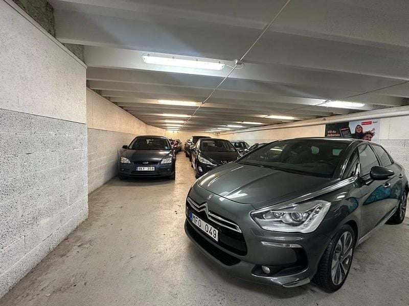 Begagnad Citroën DS5 163 HK (119 kW) 2012 Grå Halvkombi