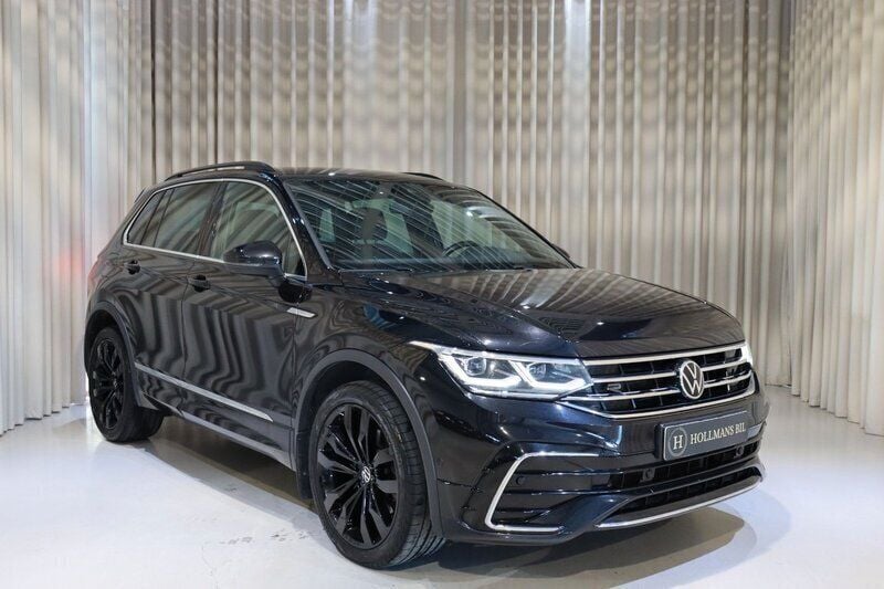Svart Begagnad 2020 VW Tiguan R-line SUV | 359 900 kr (Dyr) - Bild 1/4