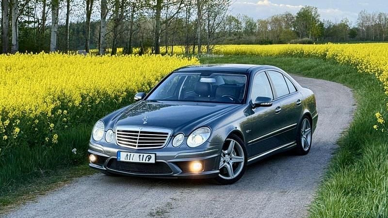 Begagnad 2007 Mercedes E63 AMG AMG Sedan | 256 000 kr - Bild 1/4