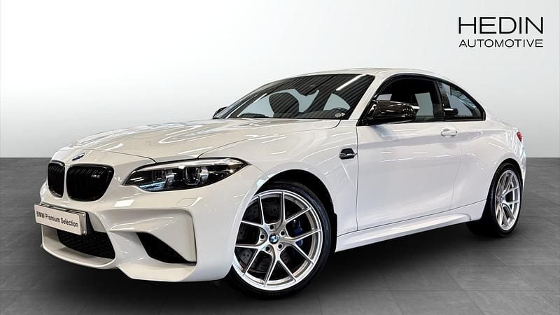 Vit (white) Begagnad 2017 BMW M2 Sportkupé | 458 700 kr (Lite dyr) - Bild 1/4