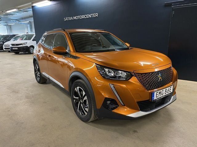 Orange Begagnad 2021 Peugeot e-2008 Allure SUV | 204 900 kr (Marknadspris) - Bild 1/4