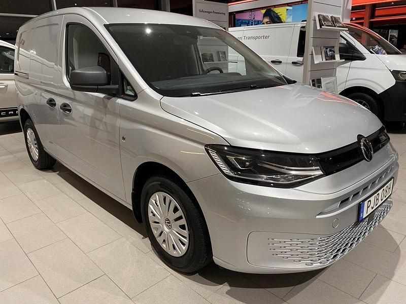 Silver (reflexsilver metallic) Ny 2025 VW Caddy Minibuss | 328 500 kr (Lite dyr) - Bild 1/4