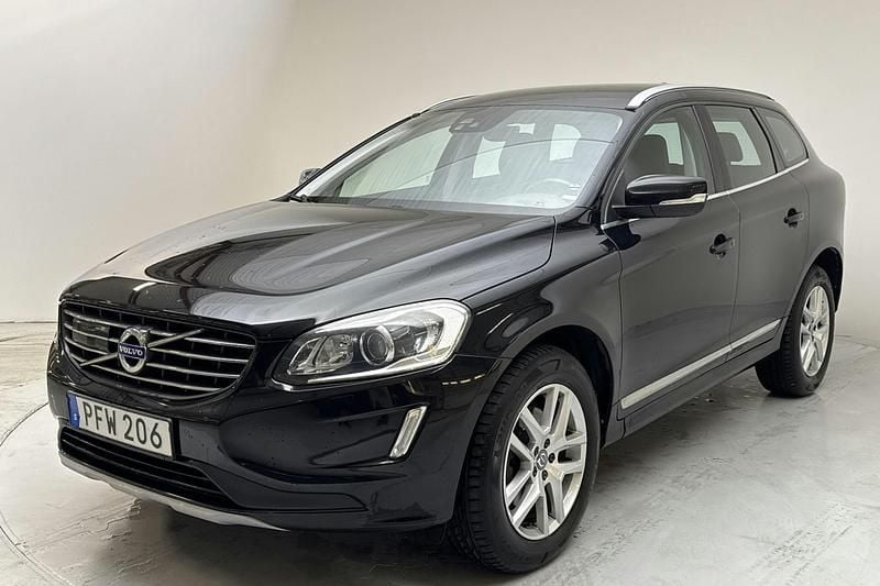 Svart Begagnad 2017 Volvo XC60 Standard SUV | 189 800 kr (Superpris) - Bild 1/4