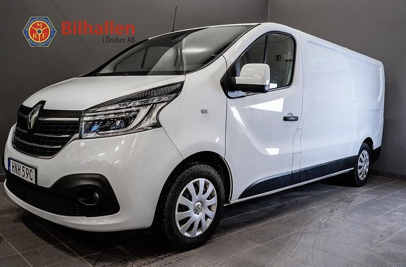 Vit Begagnad 2021 Renault Trafic Minibuss | 209 000 kr (Marknadspris) - Bild 1/4