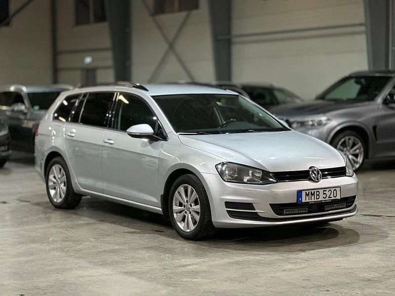 Begagnad VW Golf VII 105 HK (77 kW) 2014 Silver Kombi