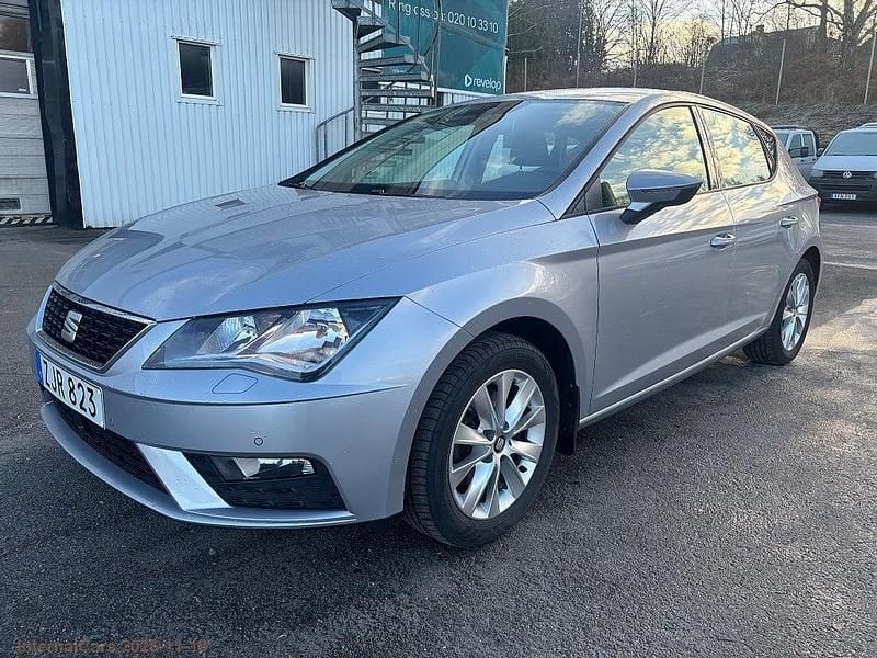 Silver Begagnad 2020 Seat Leon Halvkombi | 139 500 kr - Bild 1/4