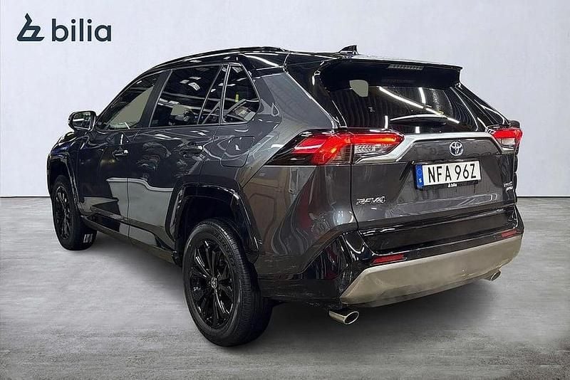Begagnad Toyota RAV4 Hybrid Style 224 HK (164 kW) 2024 Grå SUV