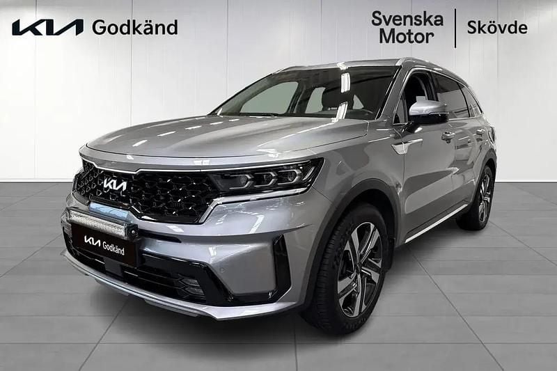 Grå Begagnad 2022 Kia Sorento Advance SUV | 419 200 kr (Superpris) - Bild 1/4