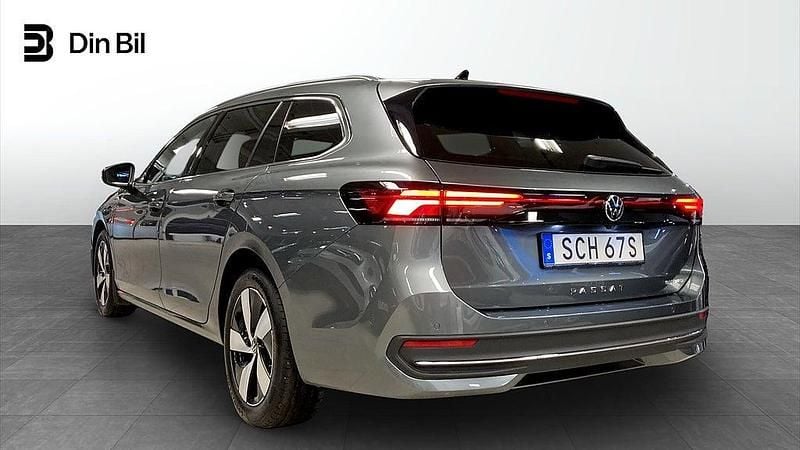 Begagnad VW Passat Business 150 HK (110 kW) 2024 Grå Kombi