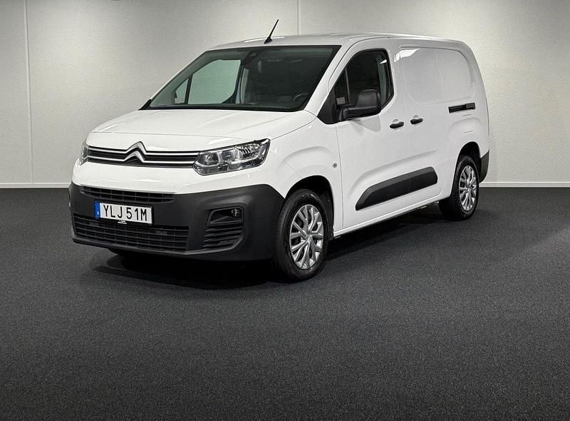 Begagnad Citroën Berlingo 131 HK (96 kW) 2020 Vit Minibuss