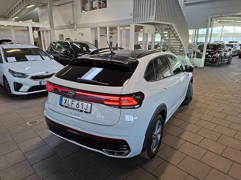 Begagnad VW Taigo R-line 110 HK (80 kW) 2022 Pure white SUV