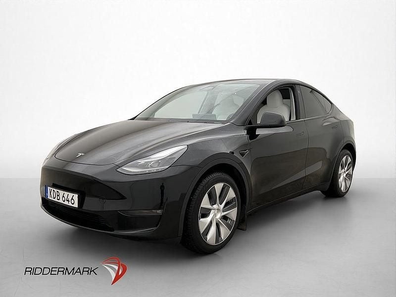 Begagnad Tesla Model Y Long Range AWD 378 kW (514 HK) 2024 Svart SUV