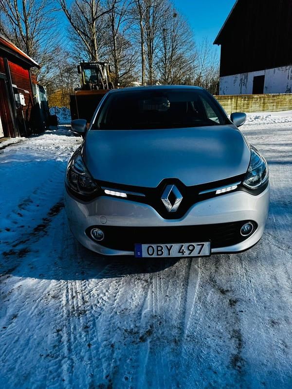 Begagnad Renault Clio IV 73 HK (53 kW) 2016