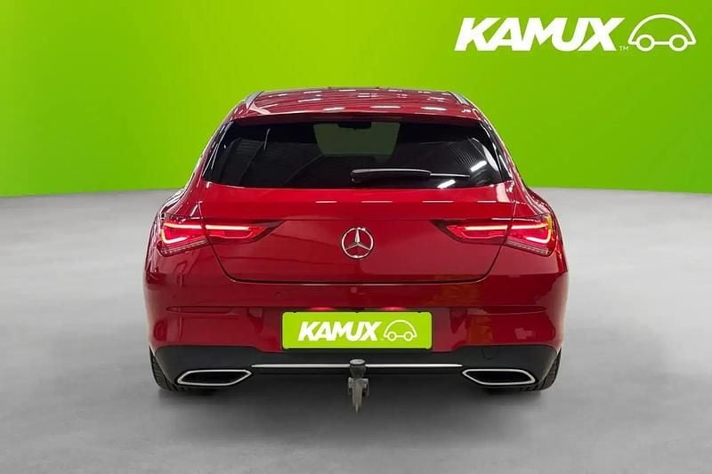 Begagnad Mercedes CLA200 Shooting Brake 163 HK (119 kW) 2020 Röd Kombi