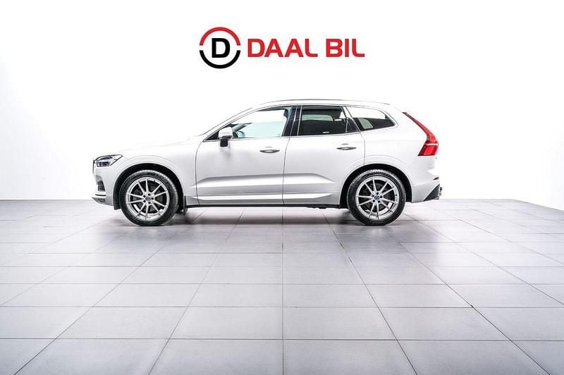 Vit Begagnad 2018 Volvo XC60 Momentum SUV | 294 700 kr (Bra pris) - Bild 1/4