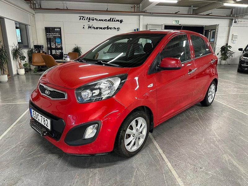Röd Begagnad 2013 Kia Picanto Halvkombi | 44 900 kr (Marknadspris) - Bild 1/2