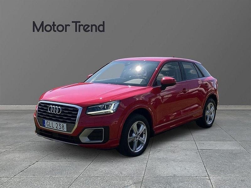 Röd Begagnad 2016 Audi Q2 SUV | 192 500 kr (Marknadspris) - Bild 1/4