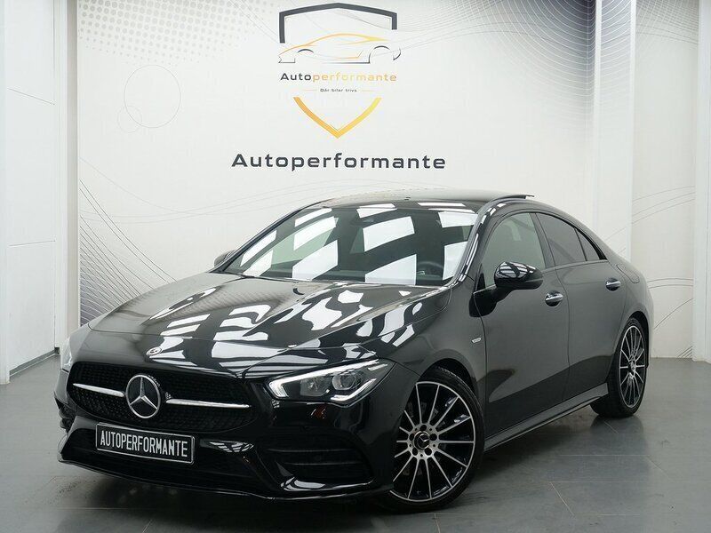 Svart Begagnad 2020 Mercedes CLA200 AMG Sportkupé | 369 000 kr (Dyr) - Bild 1/4