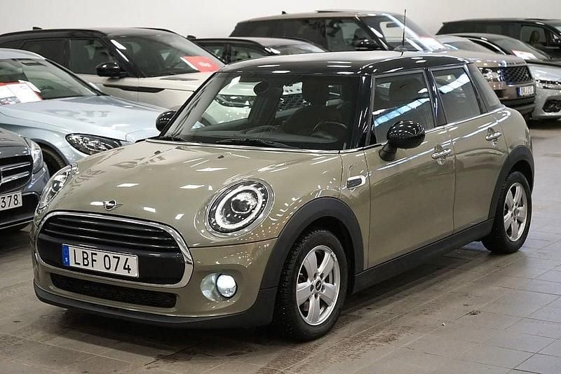 Begagnad Mini Cooper Pepper 136 HK (100 kW) 2018 Grå Halvkombi