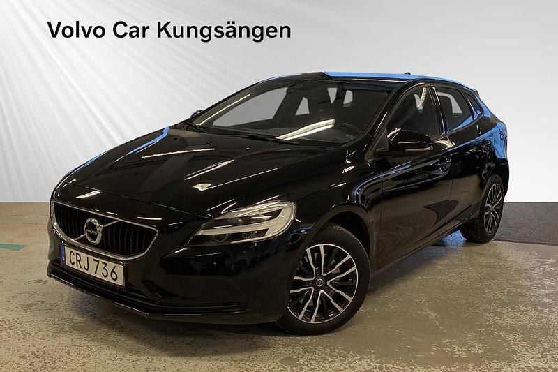 Begagnad Volvo V40 Business Edition 151 HK (111 kW) 2018 Svart Halvkombi