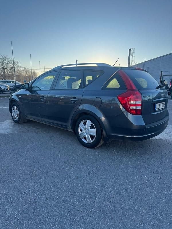 Begagnad 2009 Kia Ceed Sportswagon Kombi | 23 900 kr (Superpris) - Bild 1/4