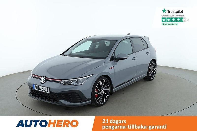 Grå Begagnad 2023 VW Golf VIII GTI Clubsport Halvkombi | 435 000 kr (Marknadspris) - Bild 1/4