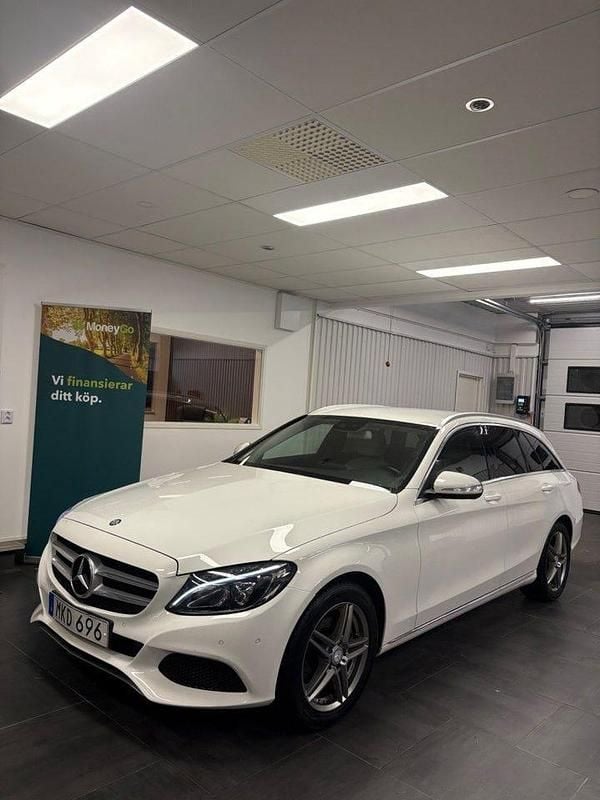 Begagnad Mercedes GLC43 AMG AMG 170 HK (125 kW) 2015 Vit Kombi