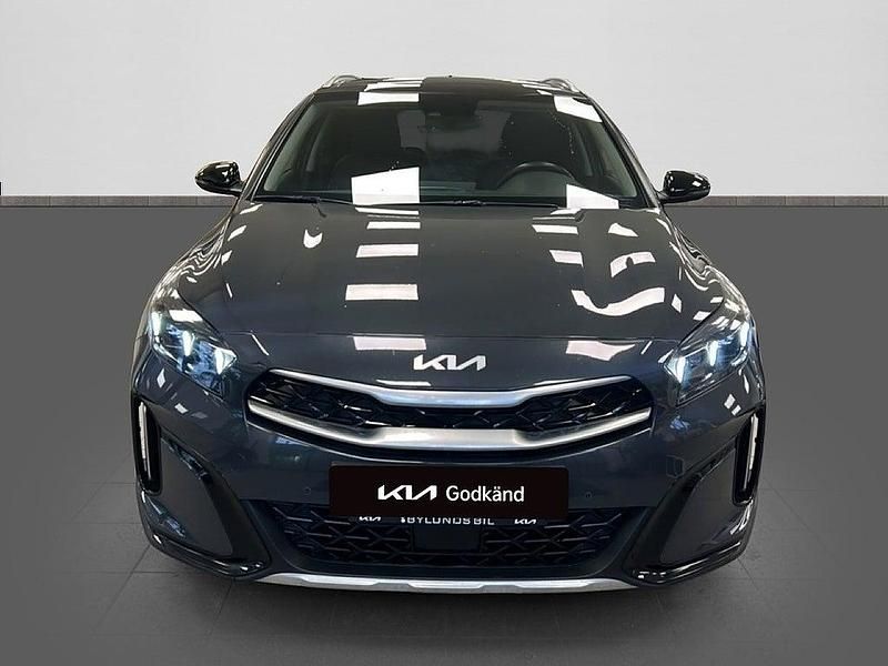 Begagnad Kia XCeed Advance 141 HK (103 kW) 2022 Grå SUV