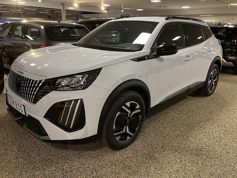Begagnad Peugeot e-2008 Allure 115 kW (157 HK) 2023 Vit SUV