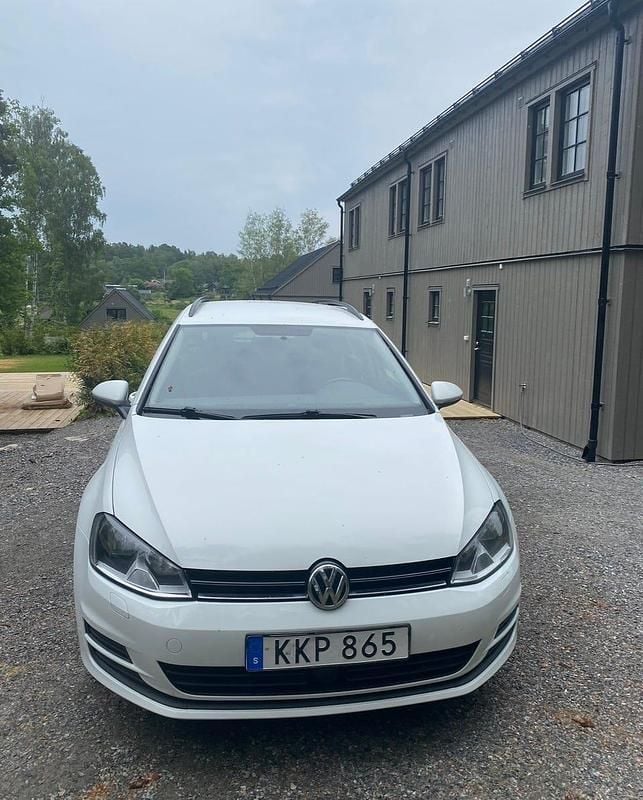 Begagnad VW Golf VII 110 HK (80 kW) 2016
