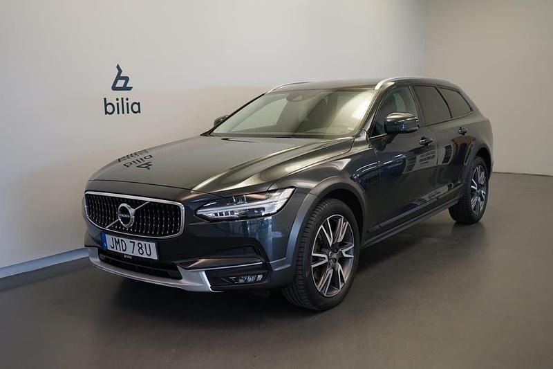 Grå Begagnad 2020 Volvo V90 CC Kombi | 399 500 kr (Marknadspris) - Bild 1/4