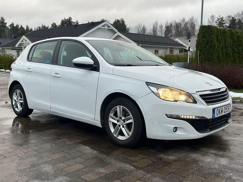 Begagnad 2016 Peugeot 308 Active Halvkombi | 79 500 kr (Bra pris) - Bild 1/4
