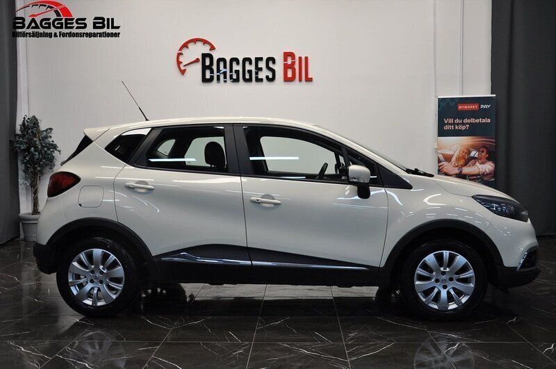 Vit Begagnad 2014 Renault Captur SUV | 65 000 kr (Marknadspris) - Bild 1/4
