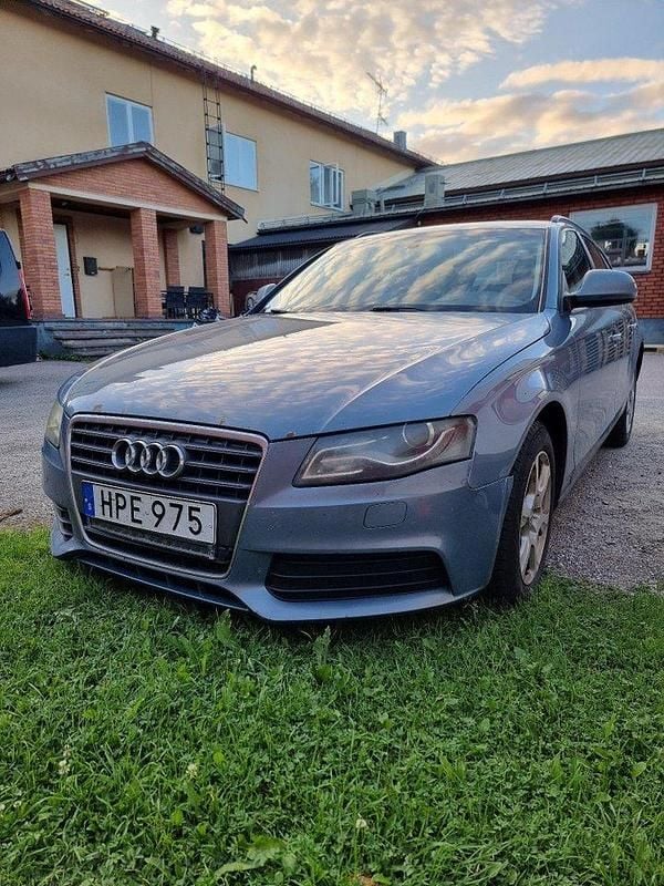 Blå Begagnad 2009 Audi A4 Kombi | 36 000 kr (Marknadspris) - Bild 1/4